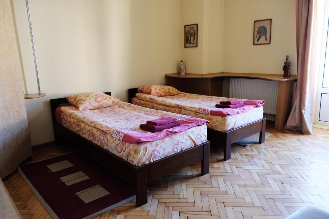 לבוב Apartment On Svobody Avenue מראה חיצוני תמונה