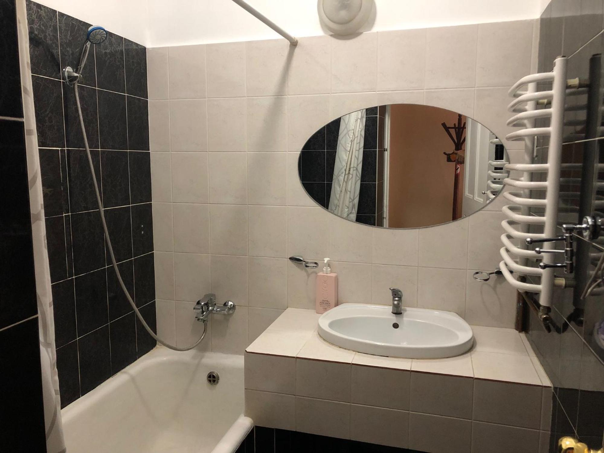 לבוב Apartment On Svobody Avenue מראה חיצוני תמונה
