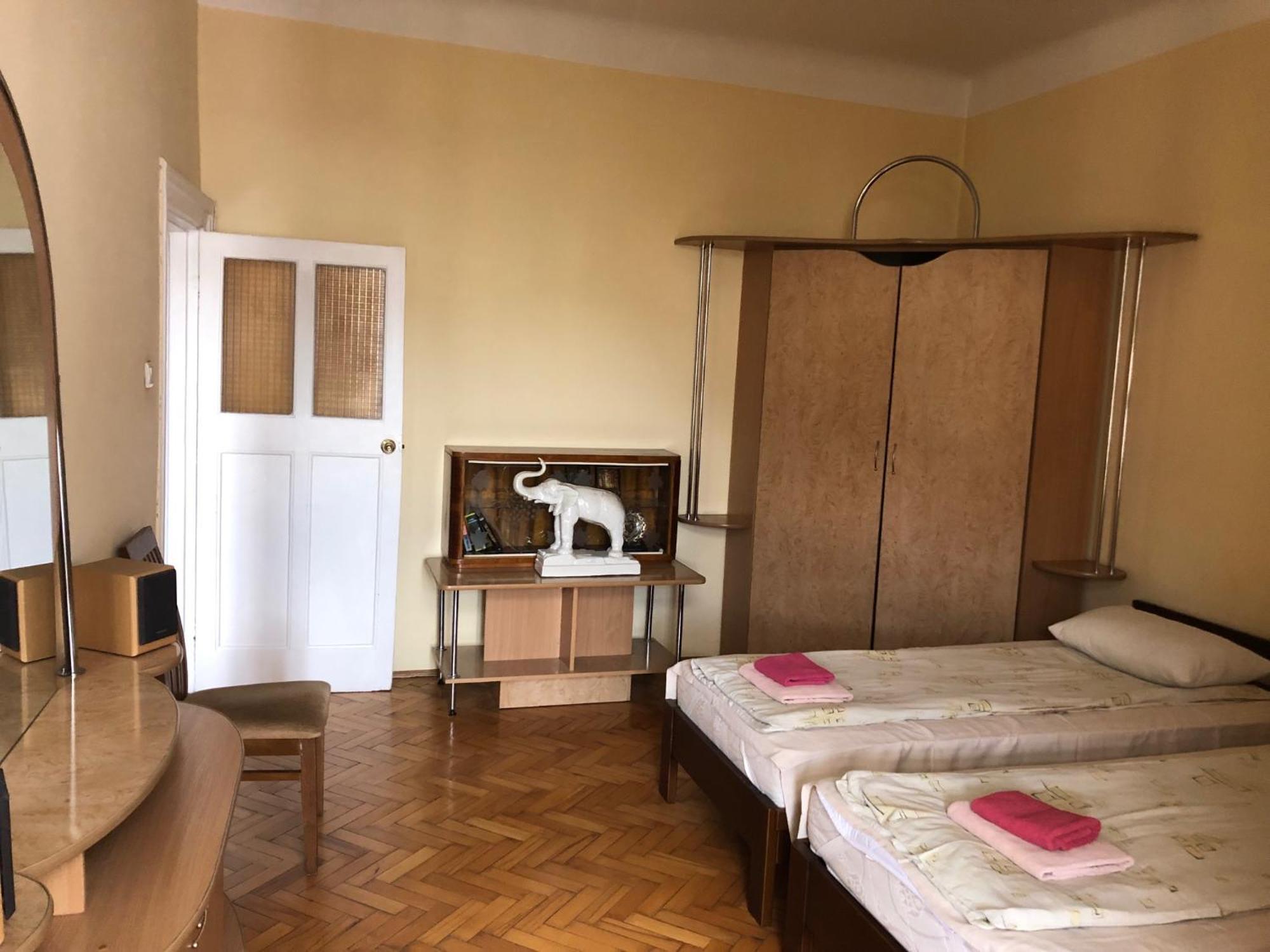 לבוב Apartment On Svobody Avenue מראה חיצוני תמונה